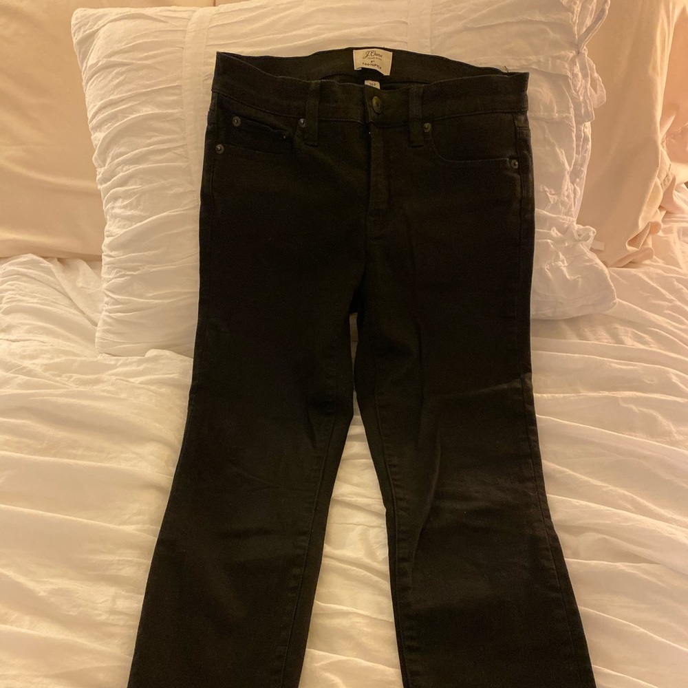 Black denim cropped jeans